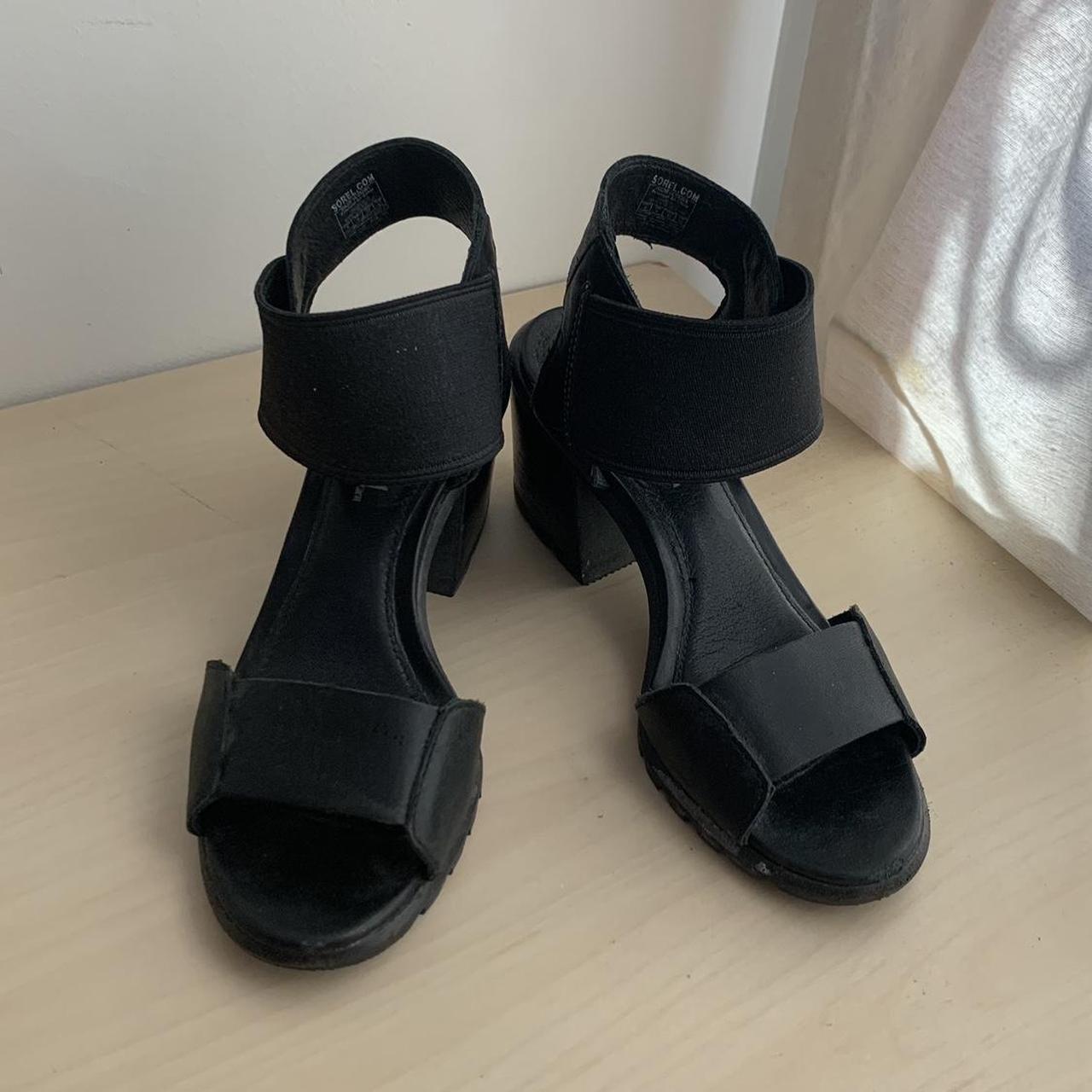 sorel nadia sandals. black leather with 3 block Depop