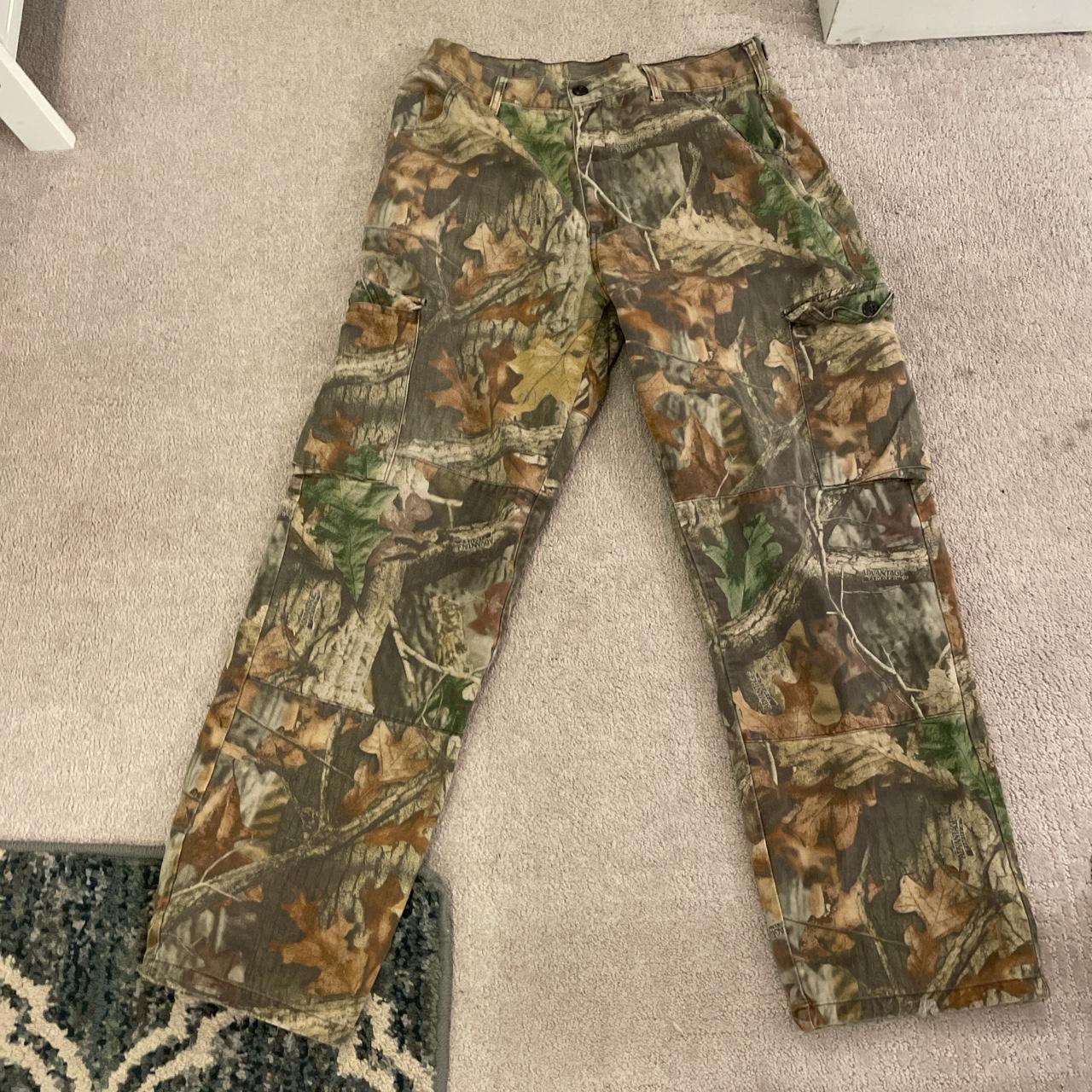 Cargo Camo pants Great pair Open to all offers - Depop
