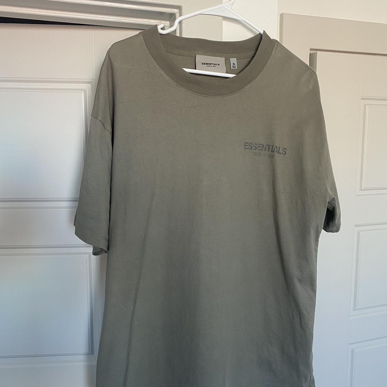 Fear of God Essentials Shirt Size XL, Condition...