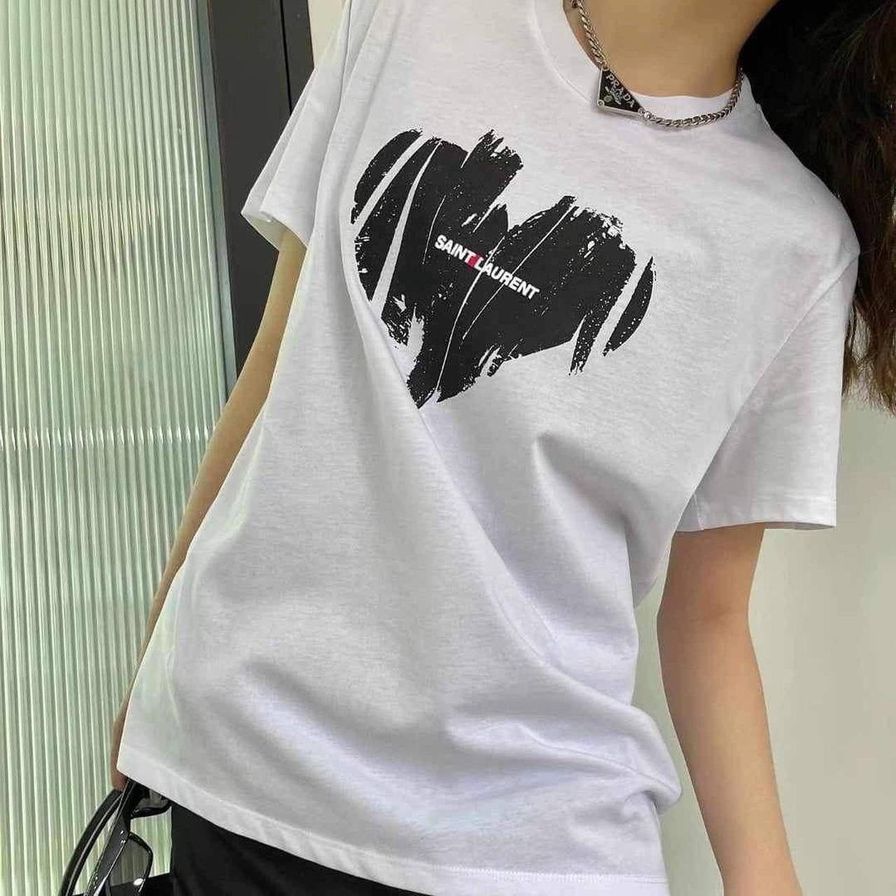 Gorgeous Saint Lauren black Heart logo