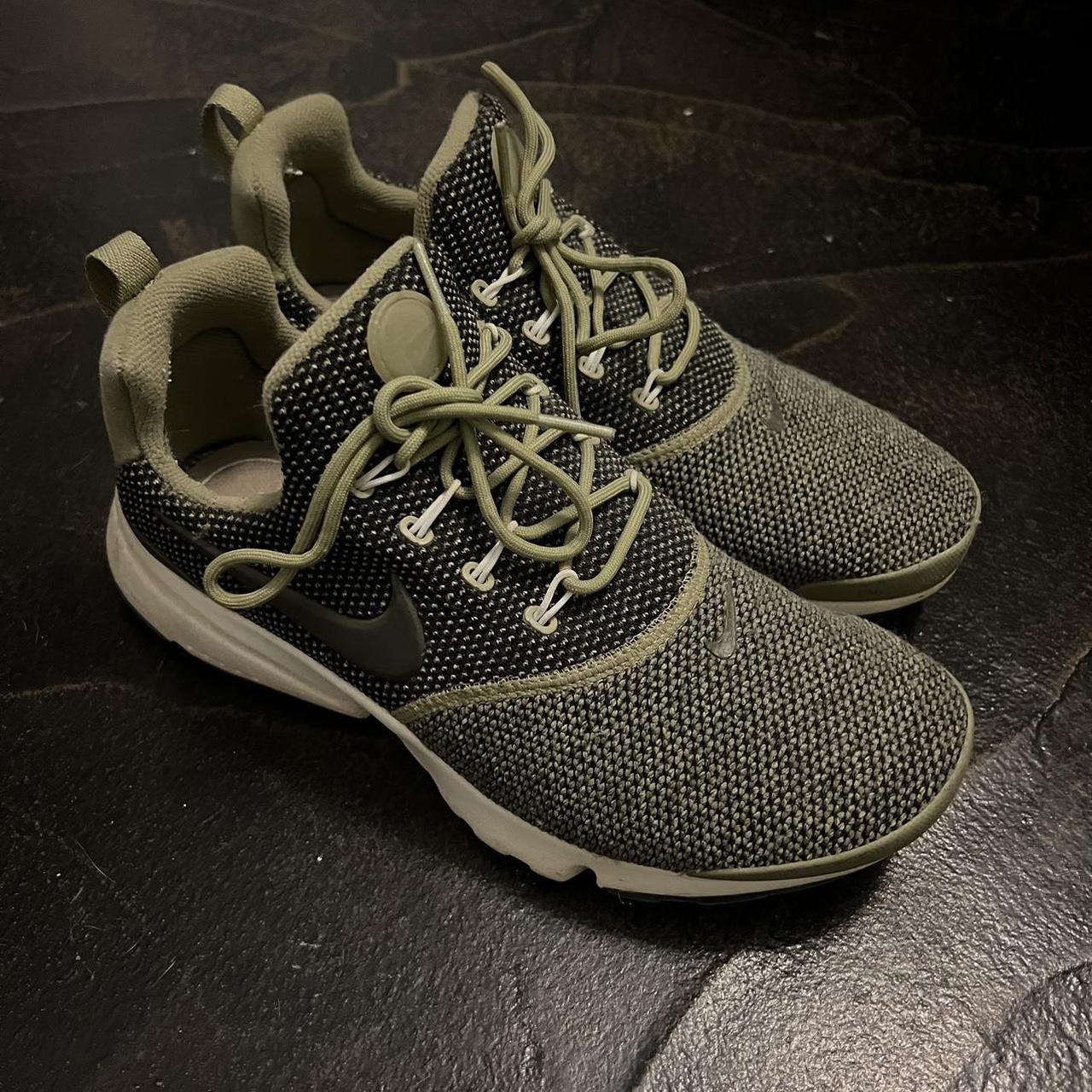 total sports nike sneakers for ladies