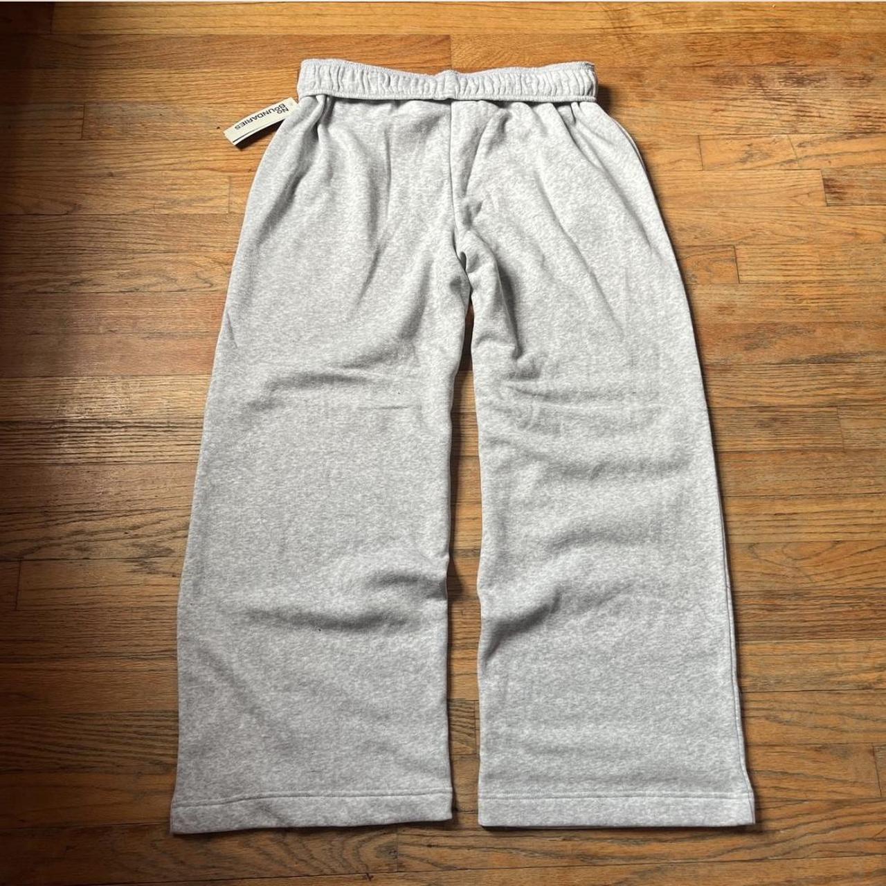 NO BOUNDARIES SWEATPANTS LARGE - Depop