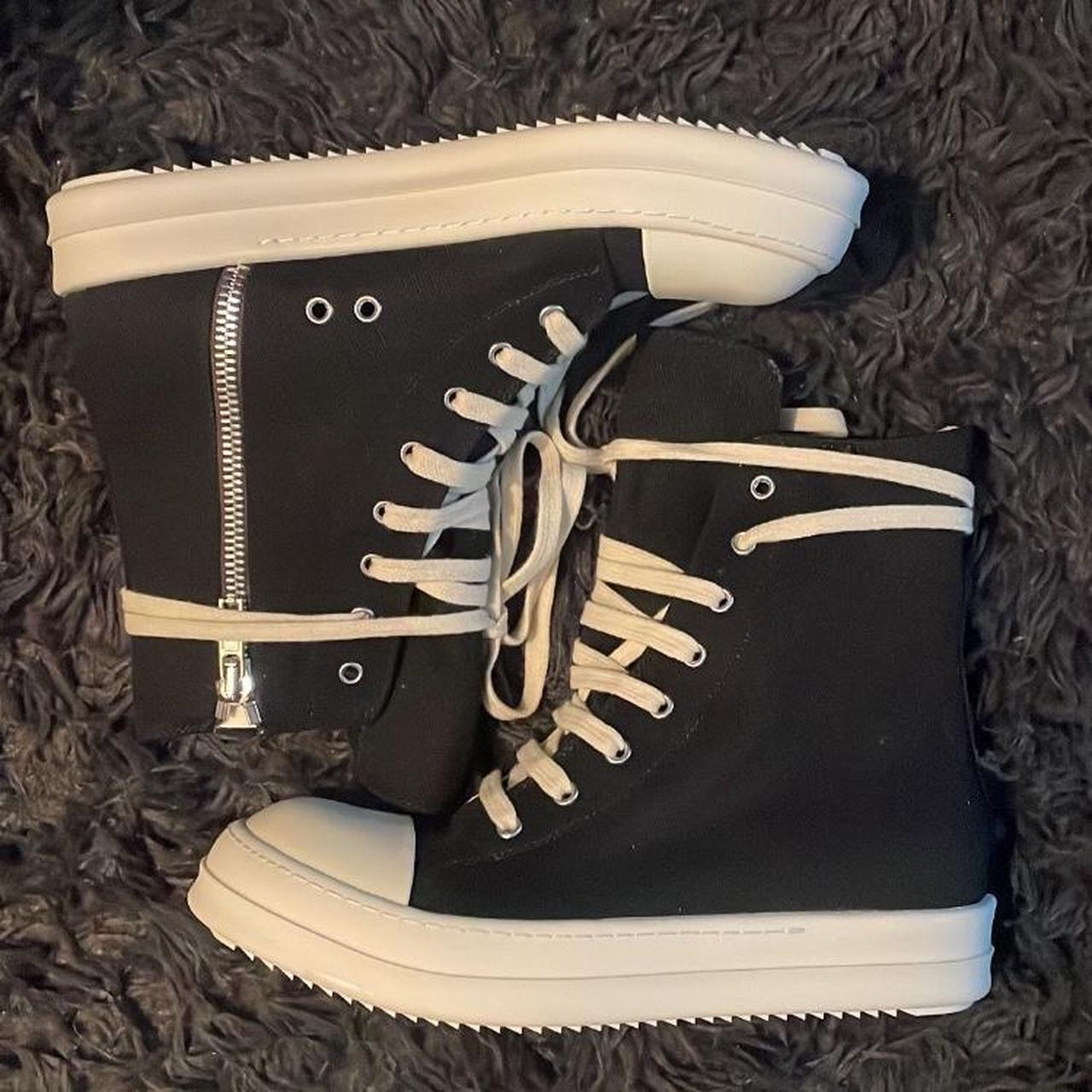 RICK OWEN RAMONES DRK SIZE 9- 9.5 LIKE NEW dm... - Depop