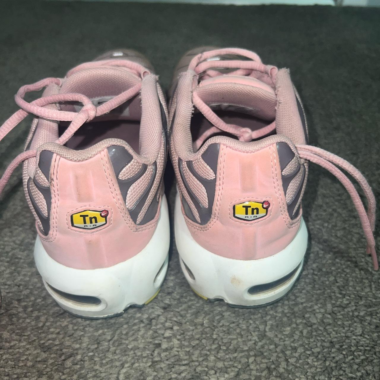 black and blue reacts