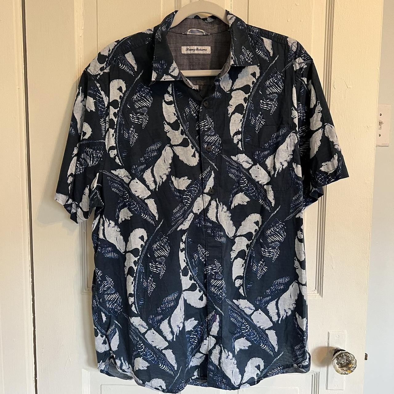 MLB, New York Yankees, Tommy Bahama, button down. - Depop