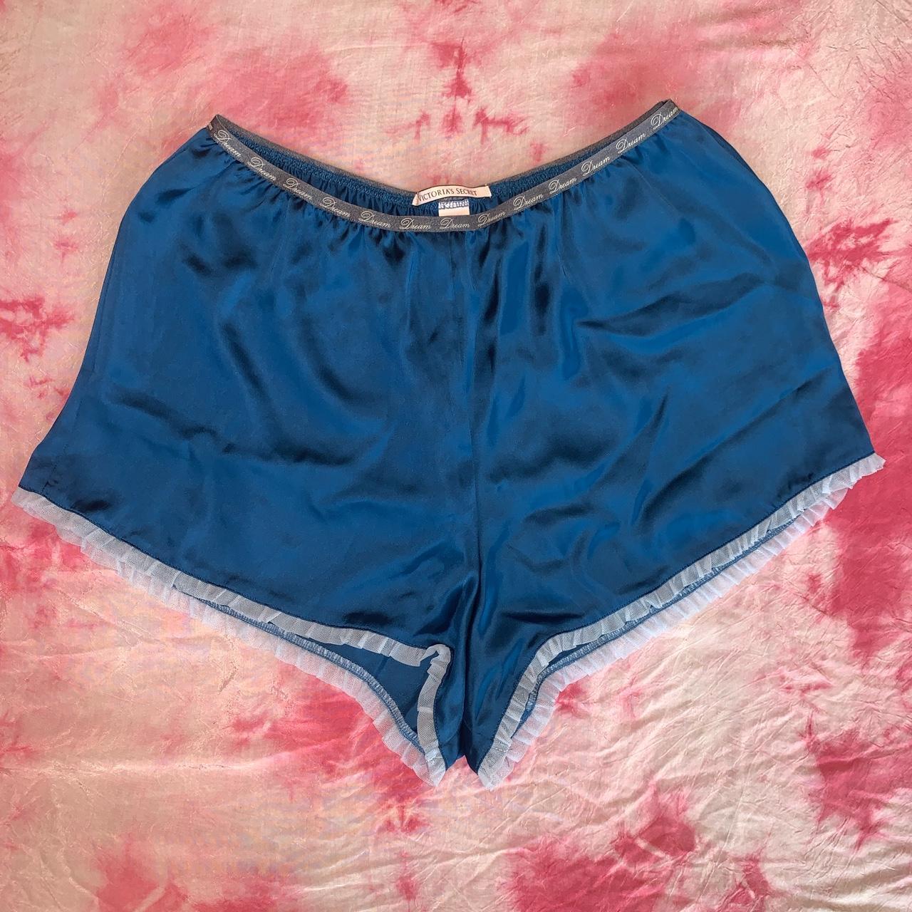 item listed by laylazclosett