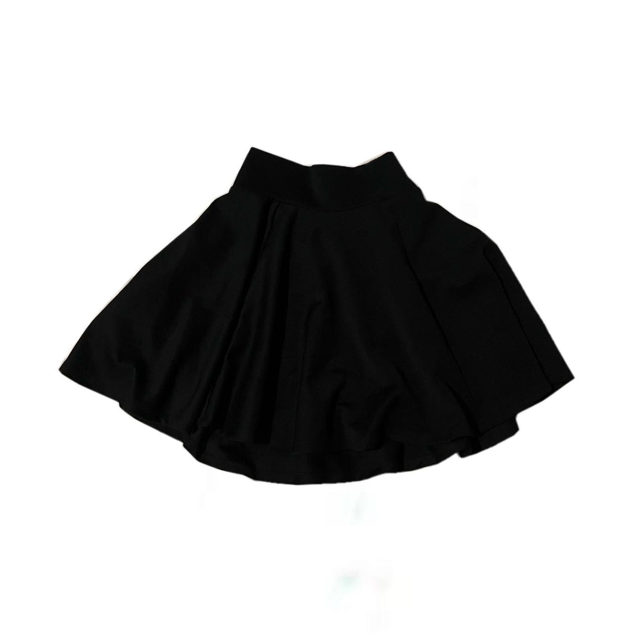 black flowy skirt - Depop