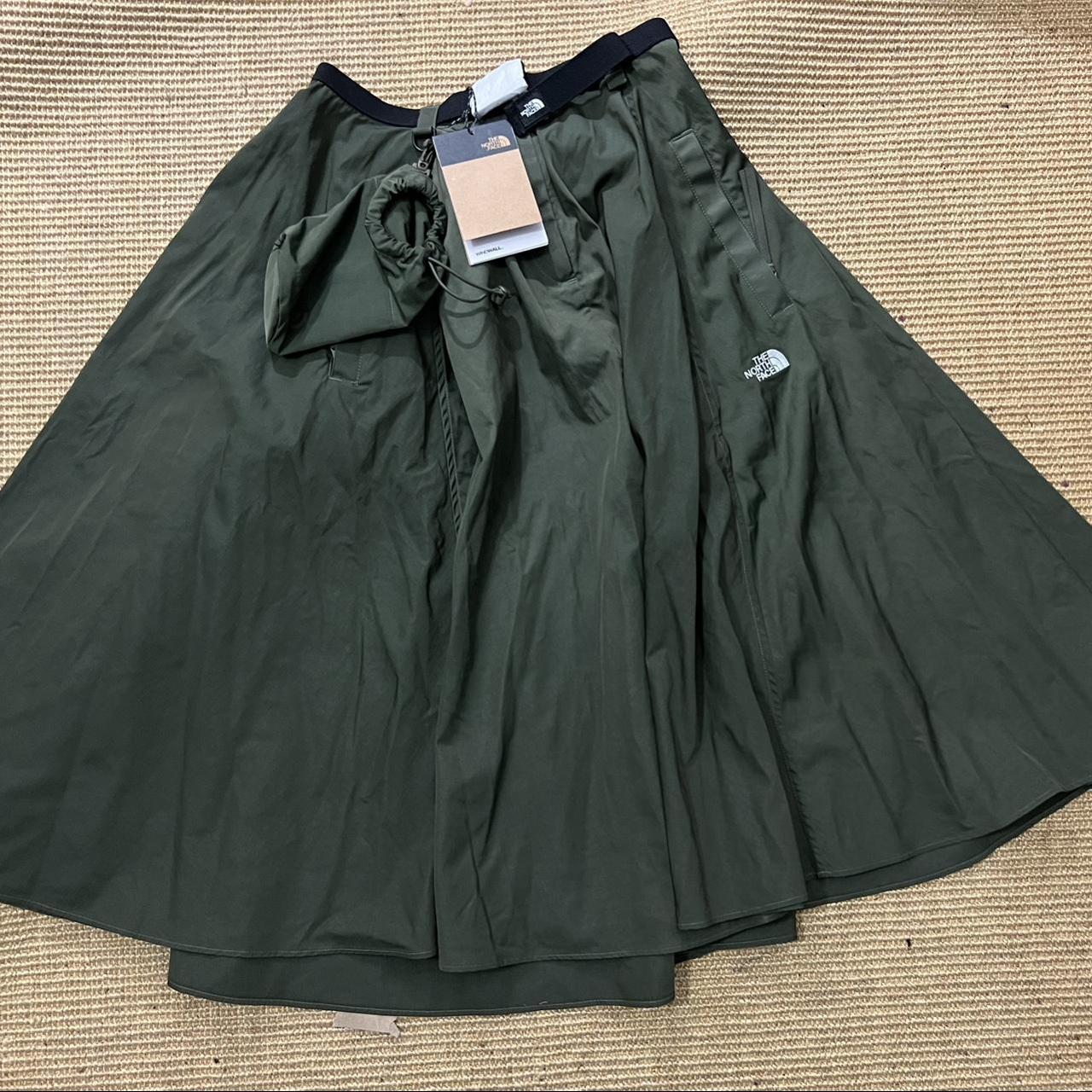 【THE NOTRH FACE】 W'S PLEATS SKIRT The North Face Women's Water-Repellent Pleated Skirt - 83P9