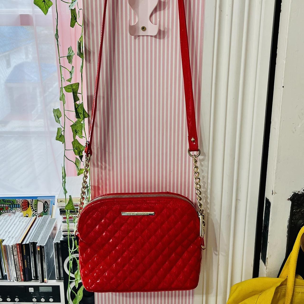 Red steve cheap madden bag