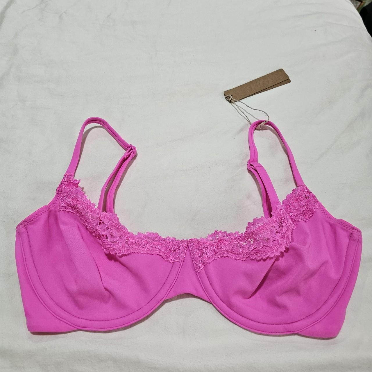 Fits Everybody Lace Unlined Scoop Bra