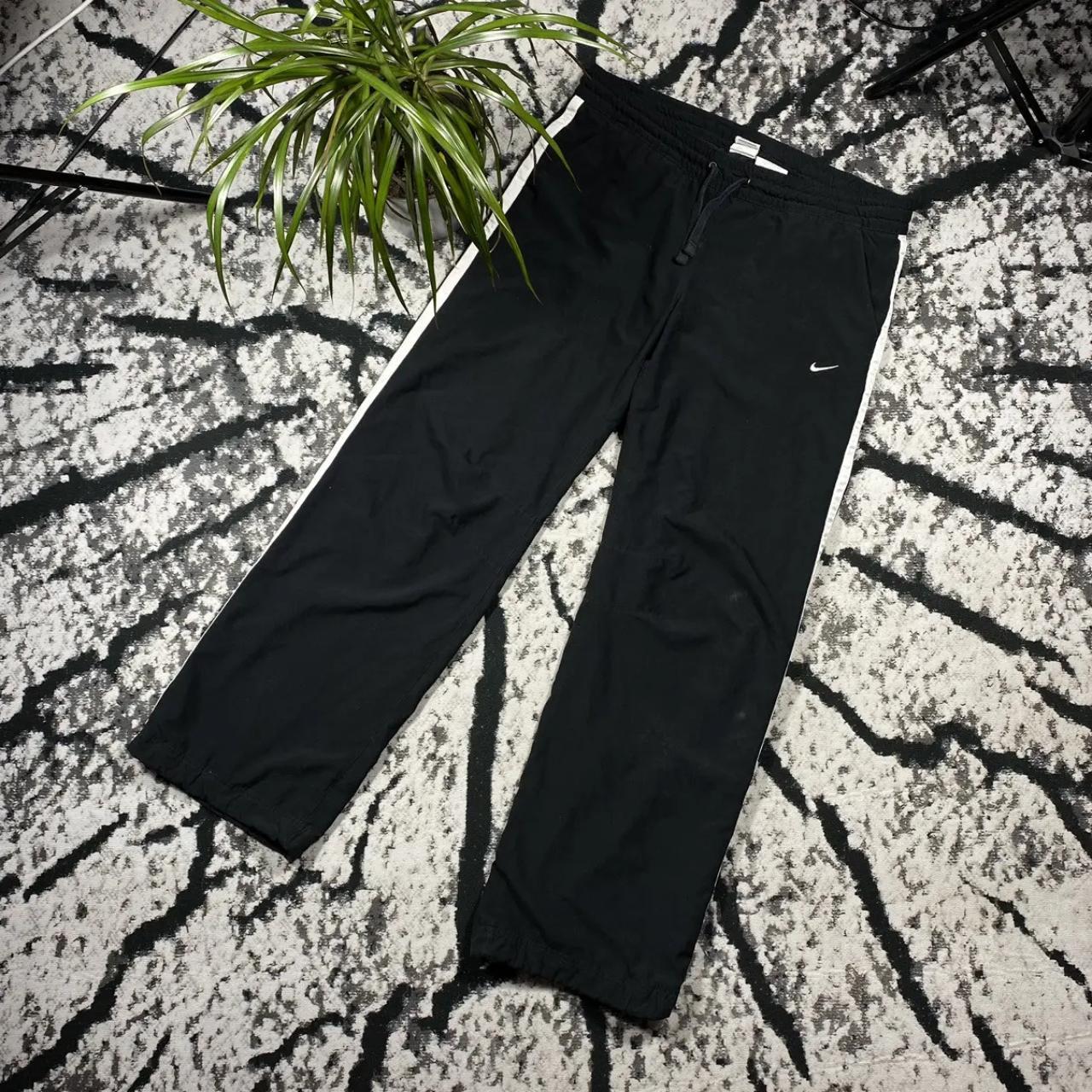 NIKE Y2K VINTAGE 🦍 PARACHUTE NYLON PANTS BAGGY DRILL | Depop
