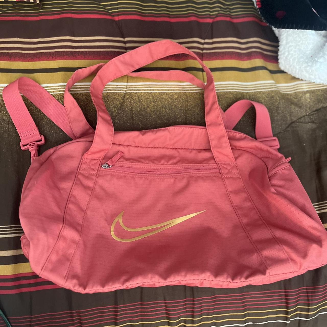 Pink nike duffel bag medium fashion