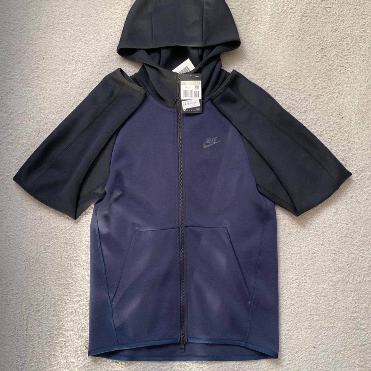 navy old season tech fleece