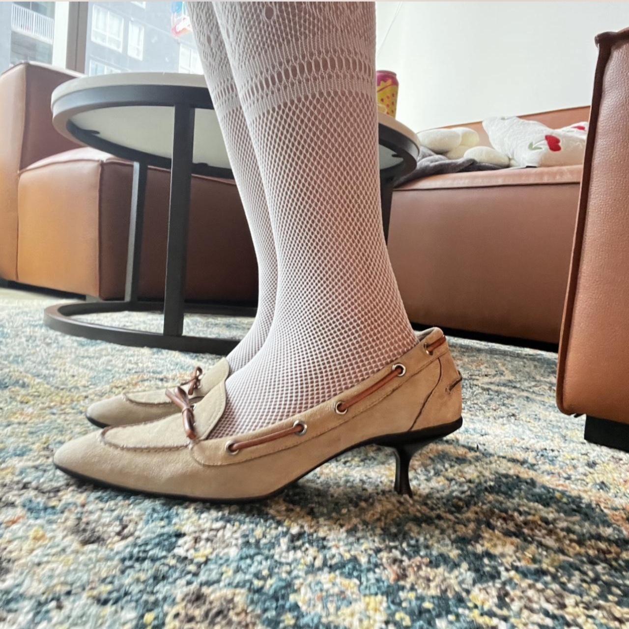 Beautiful vintage Prada tan suede kitten heels
