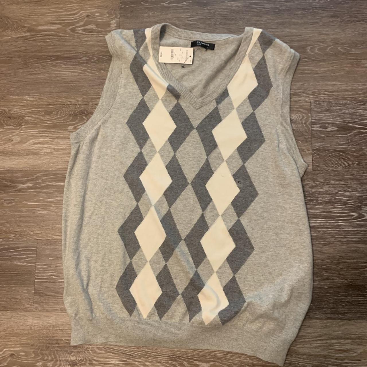 Express Men's White and Grey Waistcoatsvests Depop