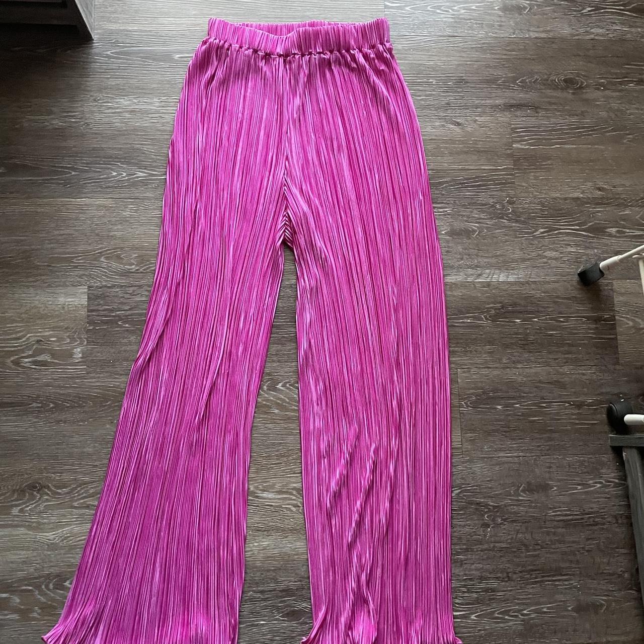 Really cute light pink flowy dress pants!! These - Depop