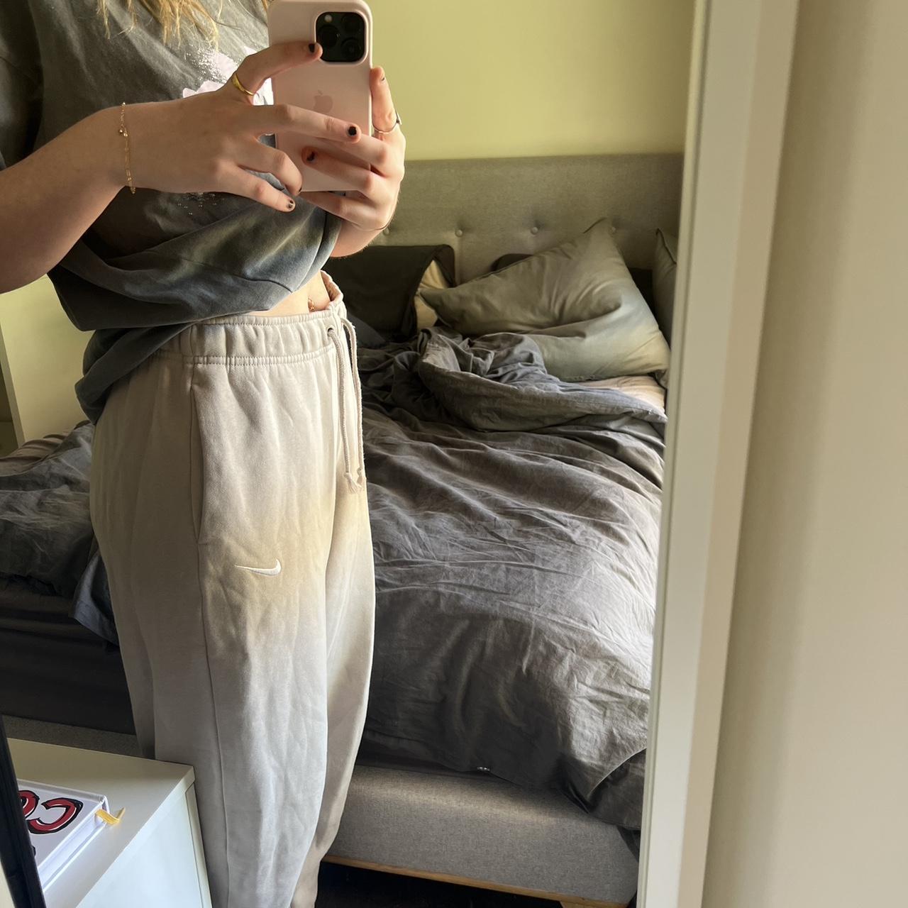 Nike Women's Tan Joggerstracksuits Depop