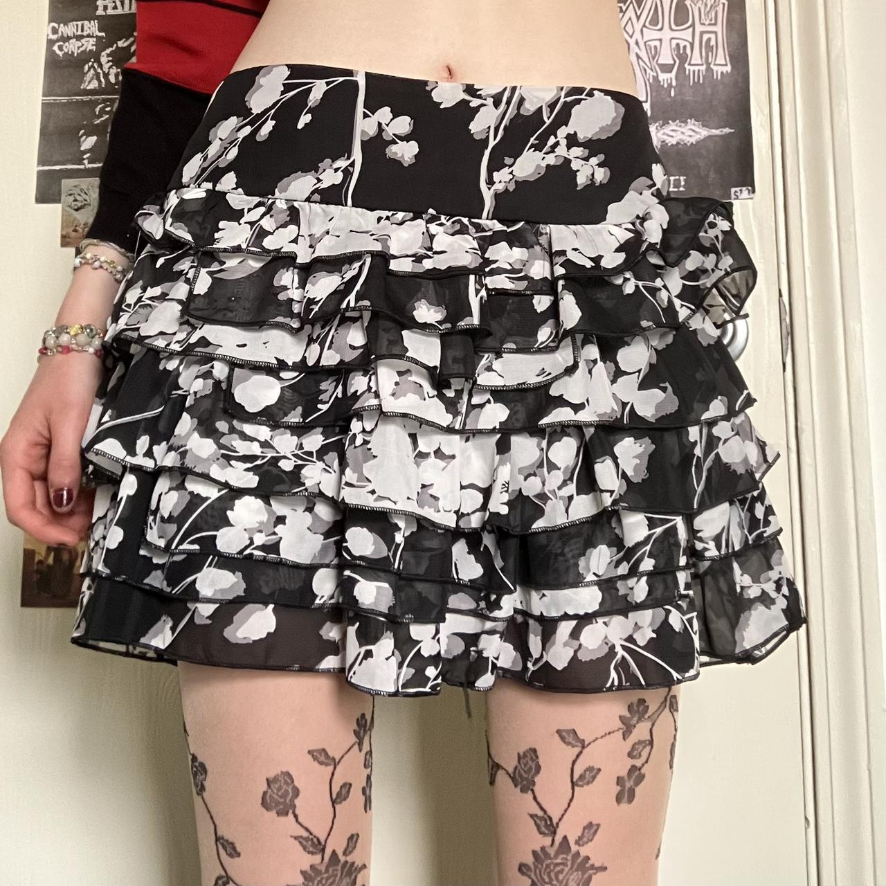 •black n white ruffle skirt•, Cute ruffled - Main Image