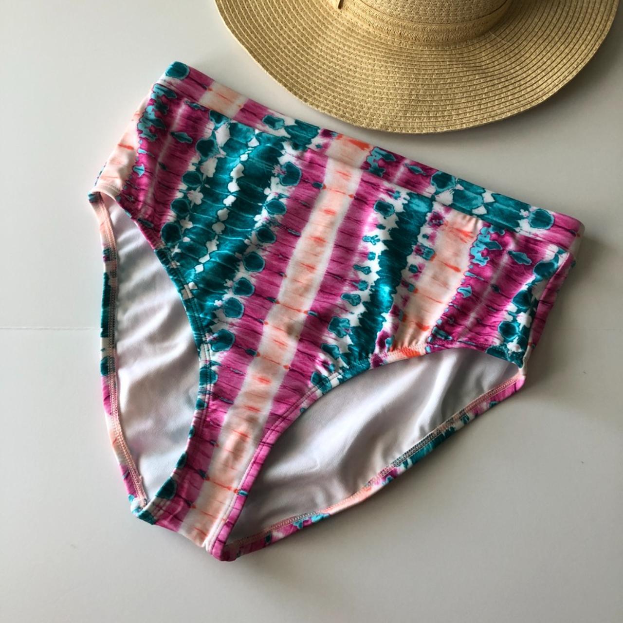 Salt + Cove Women's Multi Bikini-and-tankini-bottoms | Depop