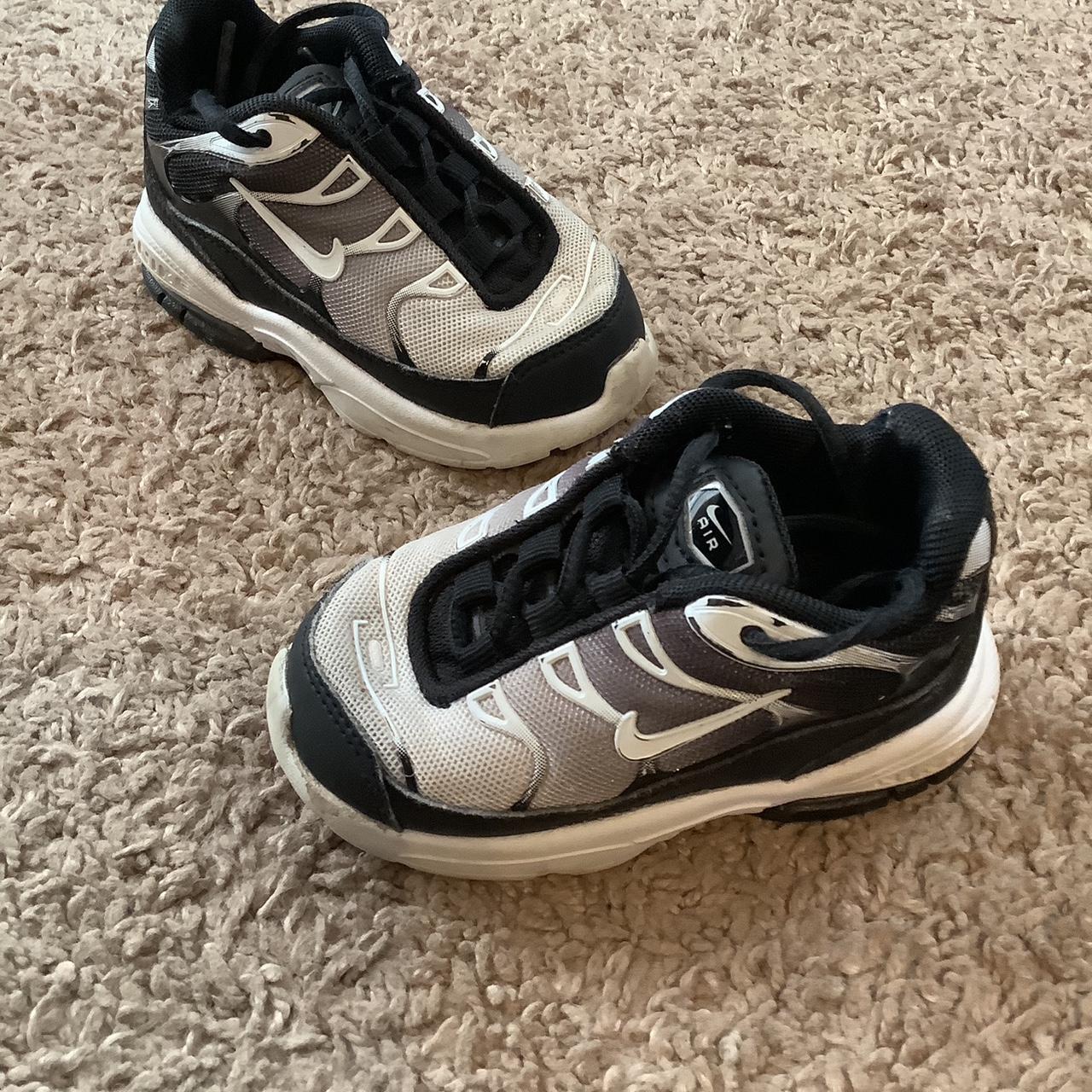 childrens nike trainers size 5