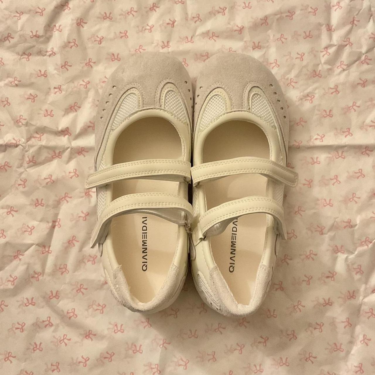 item listed by mijoo_studio