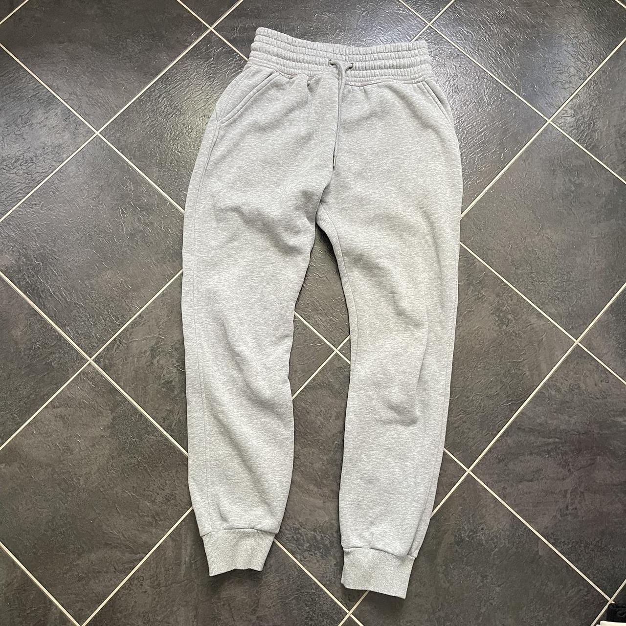 🤍LOUNGE APPAREL🤍 MEDIUM (shown on a uk8) These... - Depop