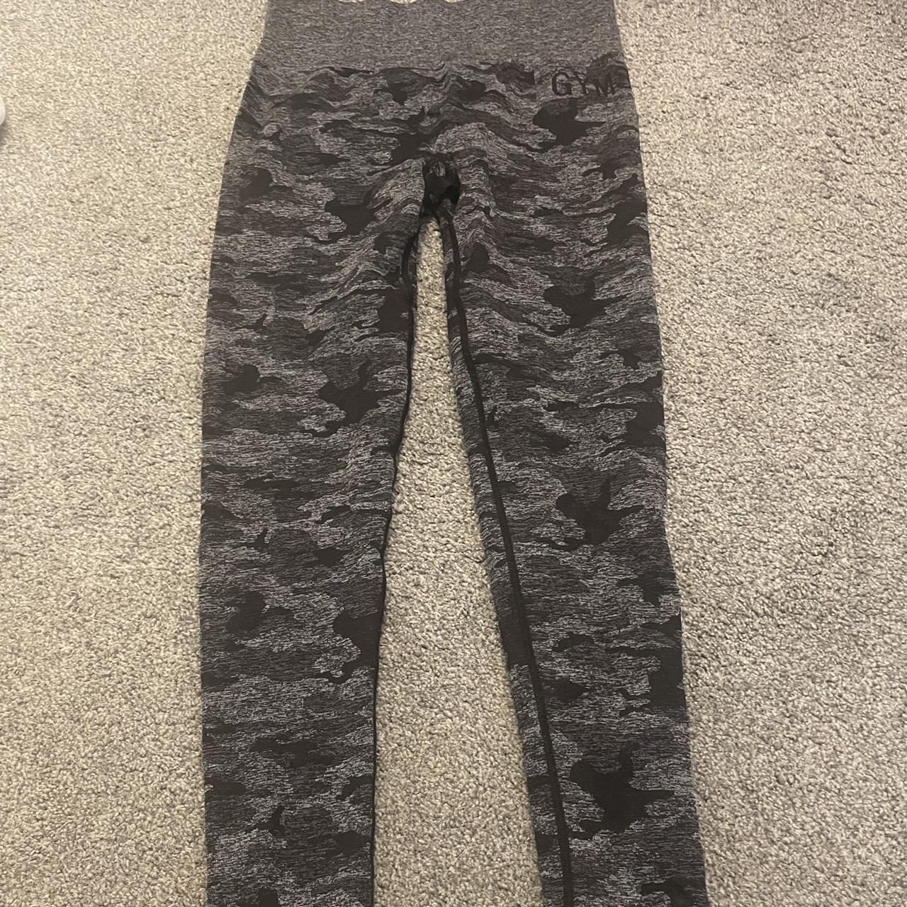 Gymshark Women's Grey and White Leggings | Depop