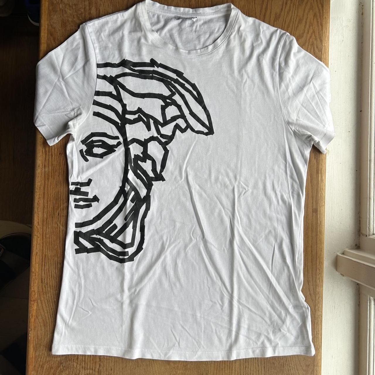versace t shirt black and white