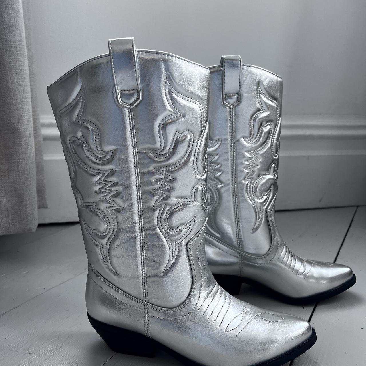 Women's Silver Boots | Depop