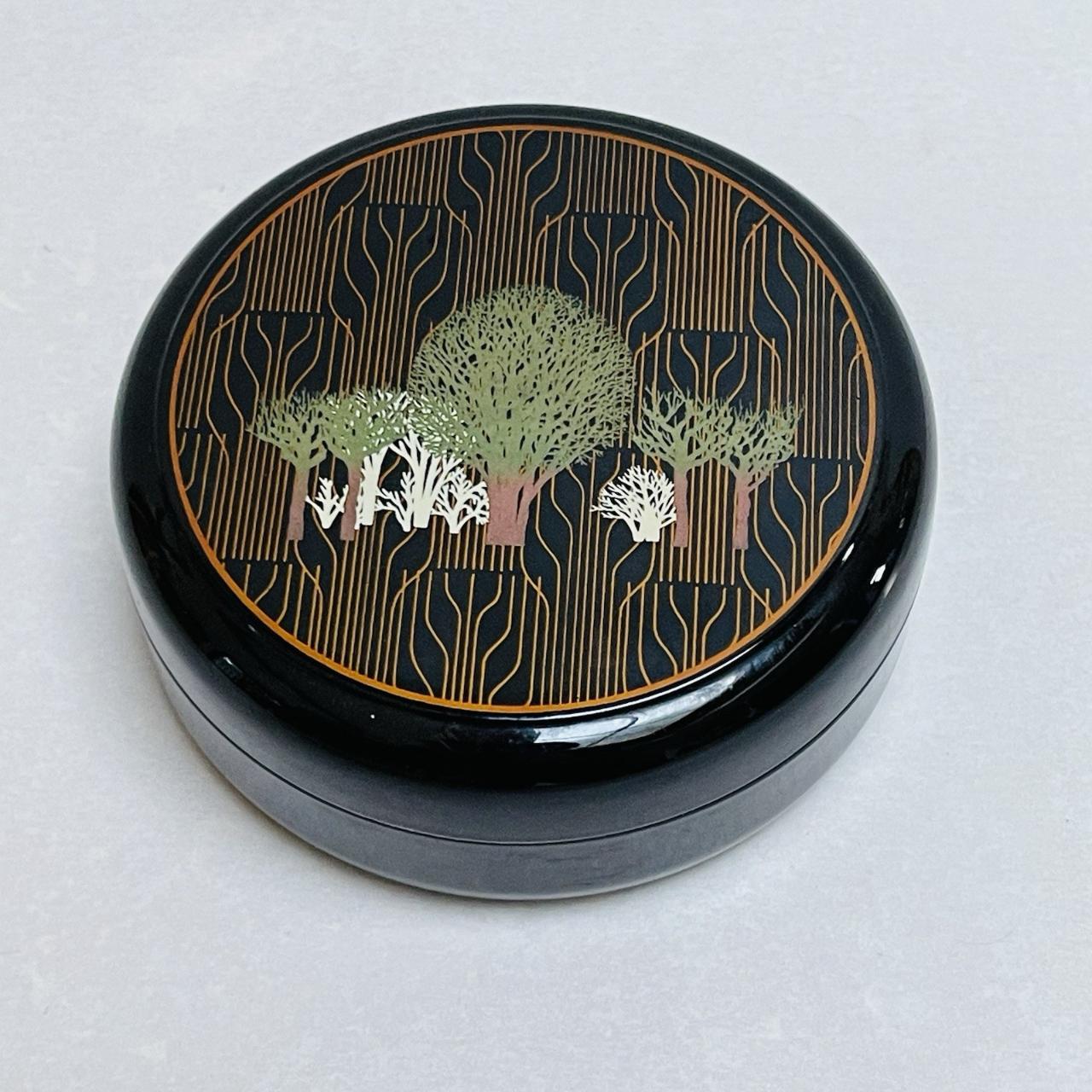item listed by jenniferbcloset