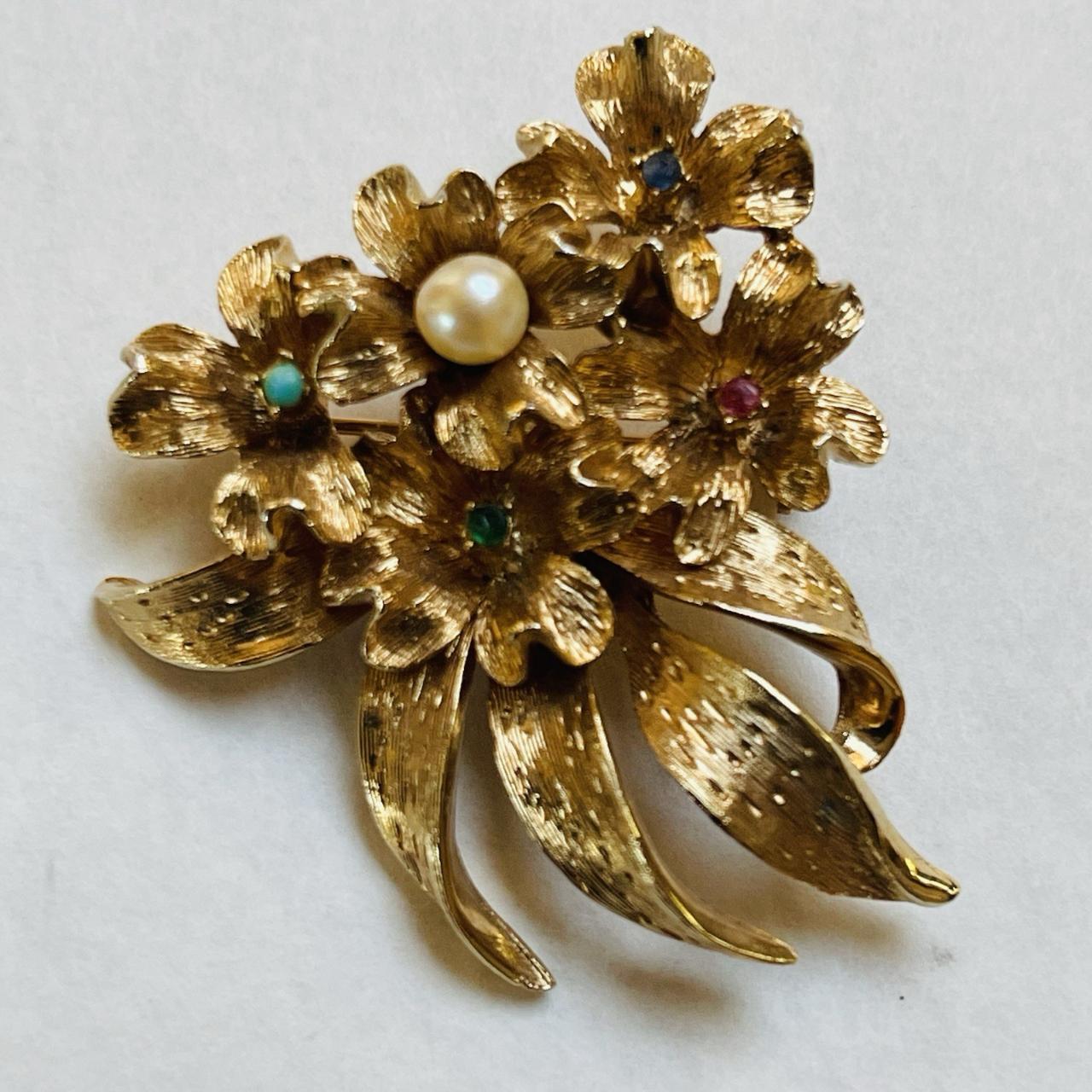 item listed by jenniferbcloset