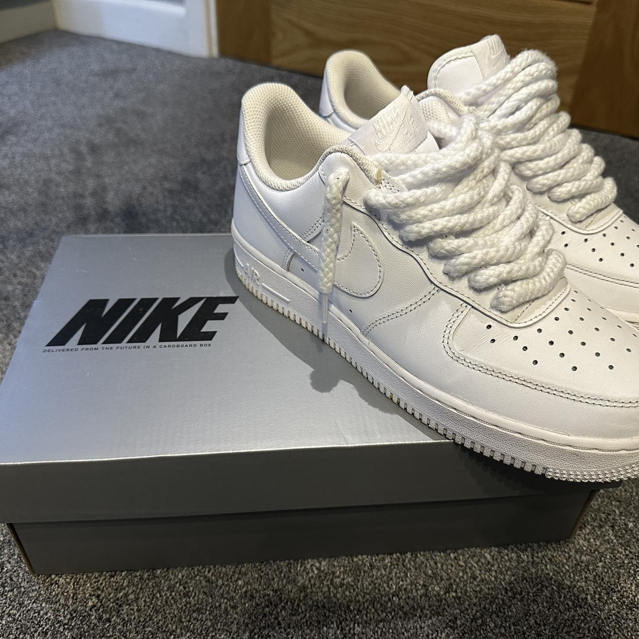 white air force 1 9.5 mens