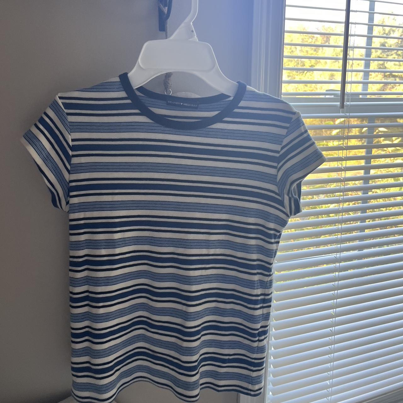 Brandy Melville baby tee - Depop