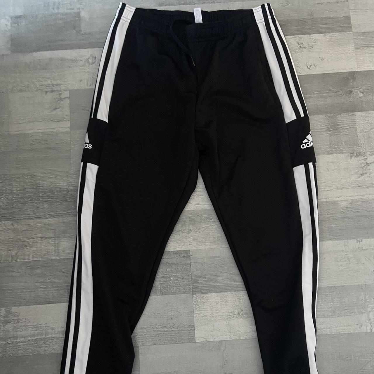 Adidas joggers best sale with zip pockets