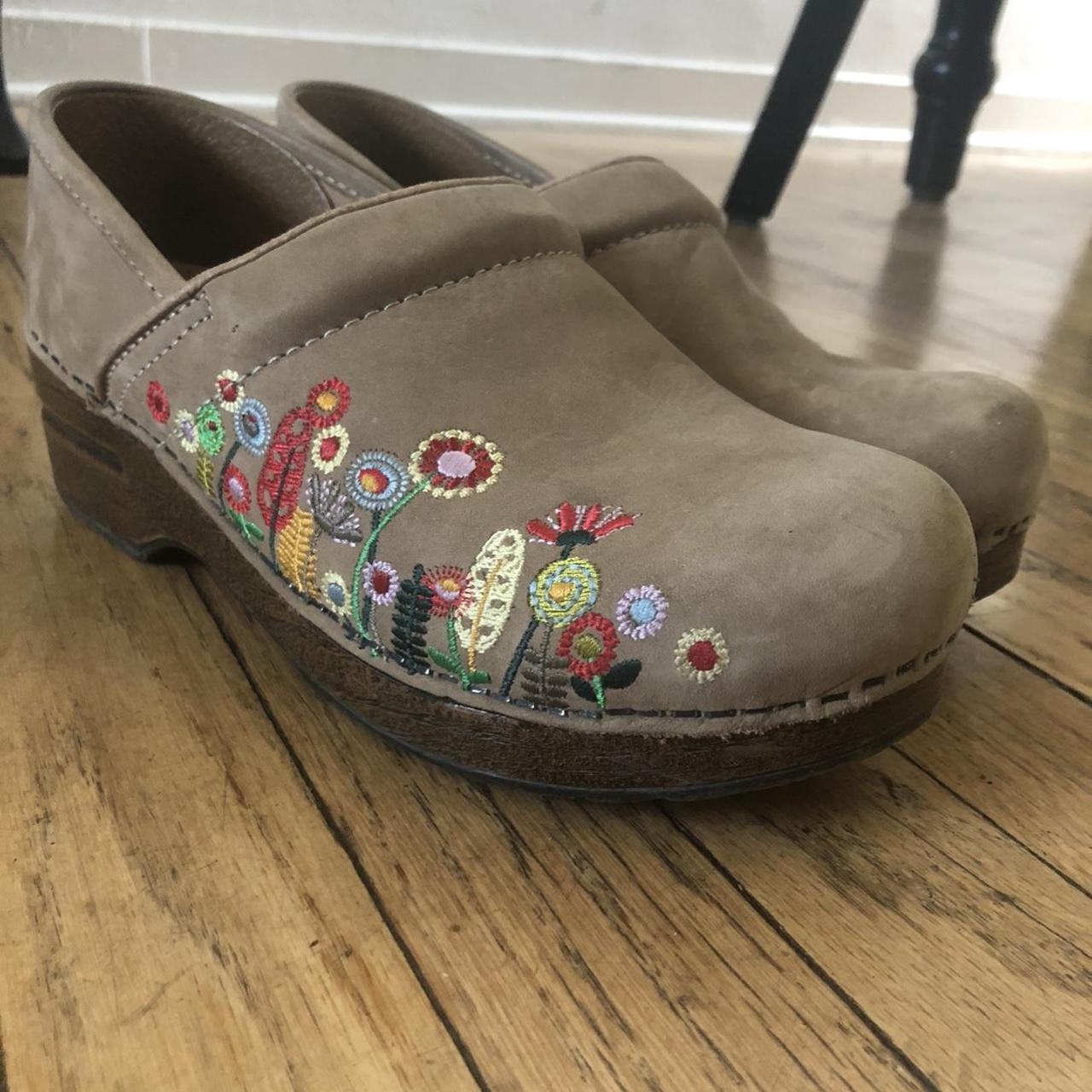 dansko peace and love clogs