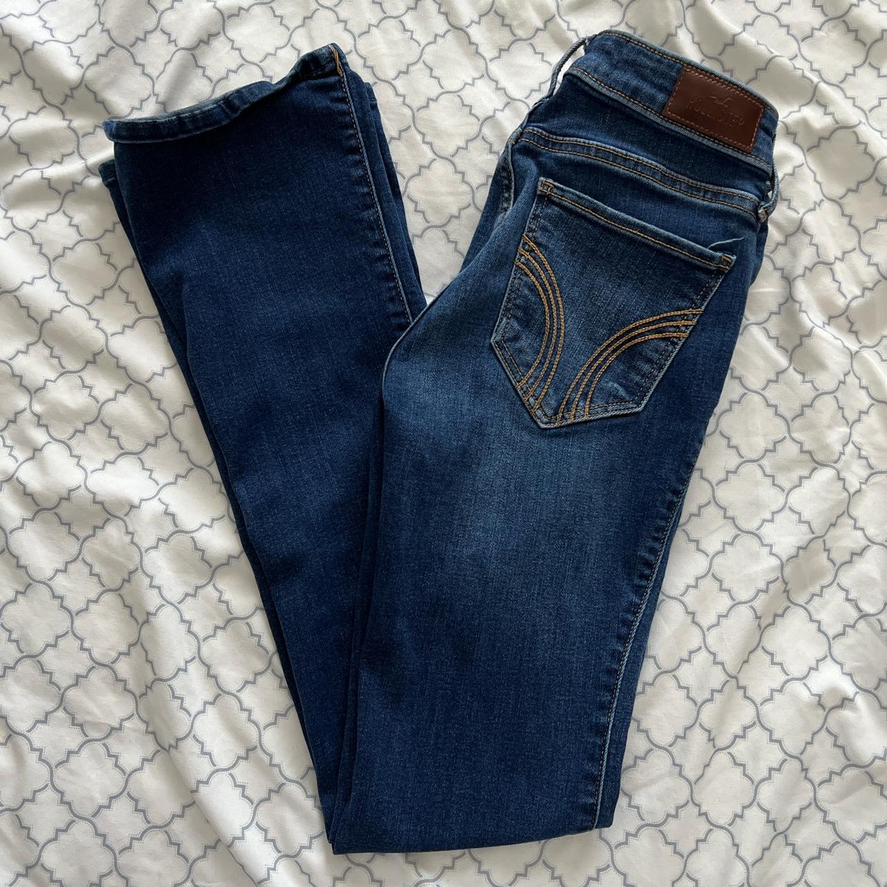 Hollister Bootcut Jeans Size and measurement in... Depop