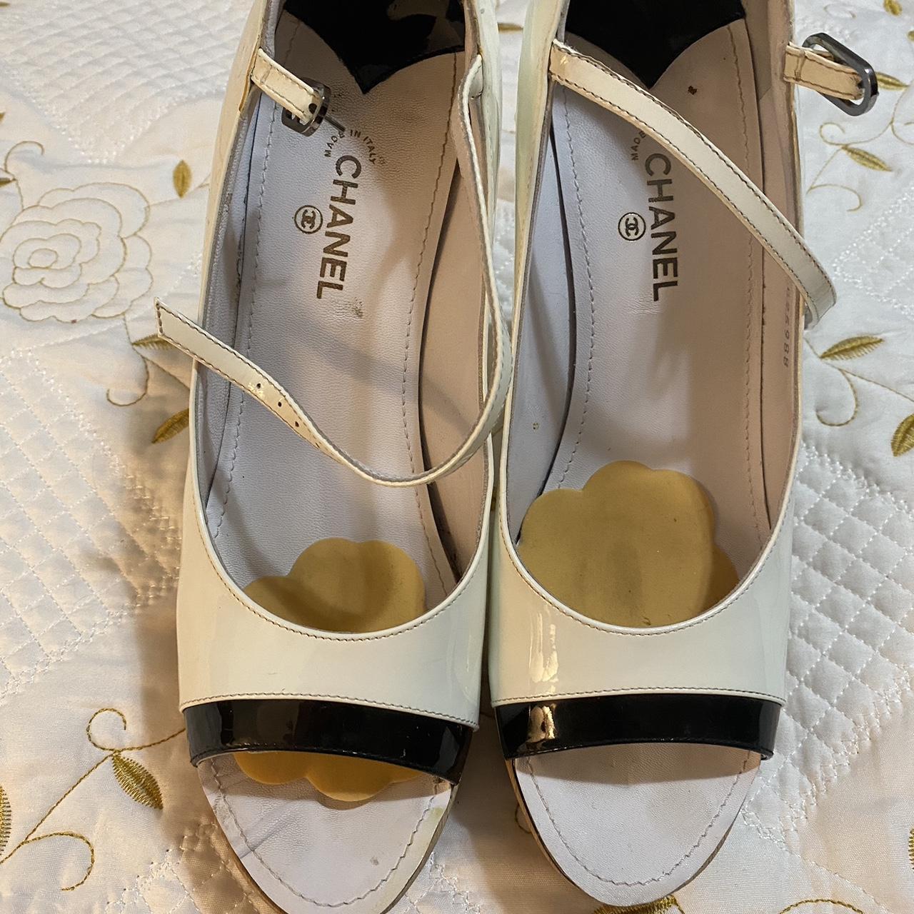 Chanel Argent/Grey Embossed Leather D'Orsay Pumps