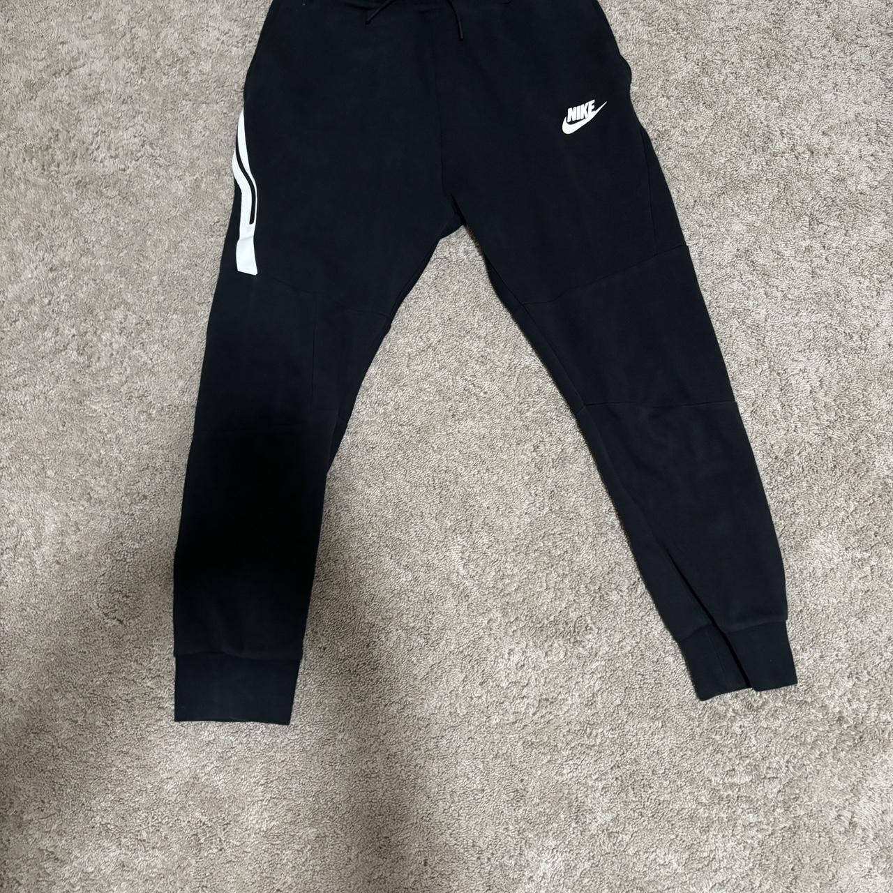 Black nike tech pants size xl in kids! fits like an... - Depop