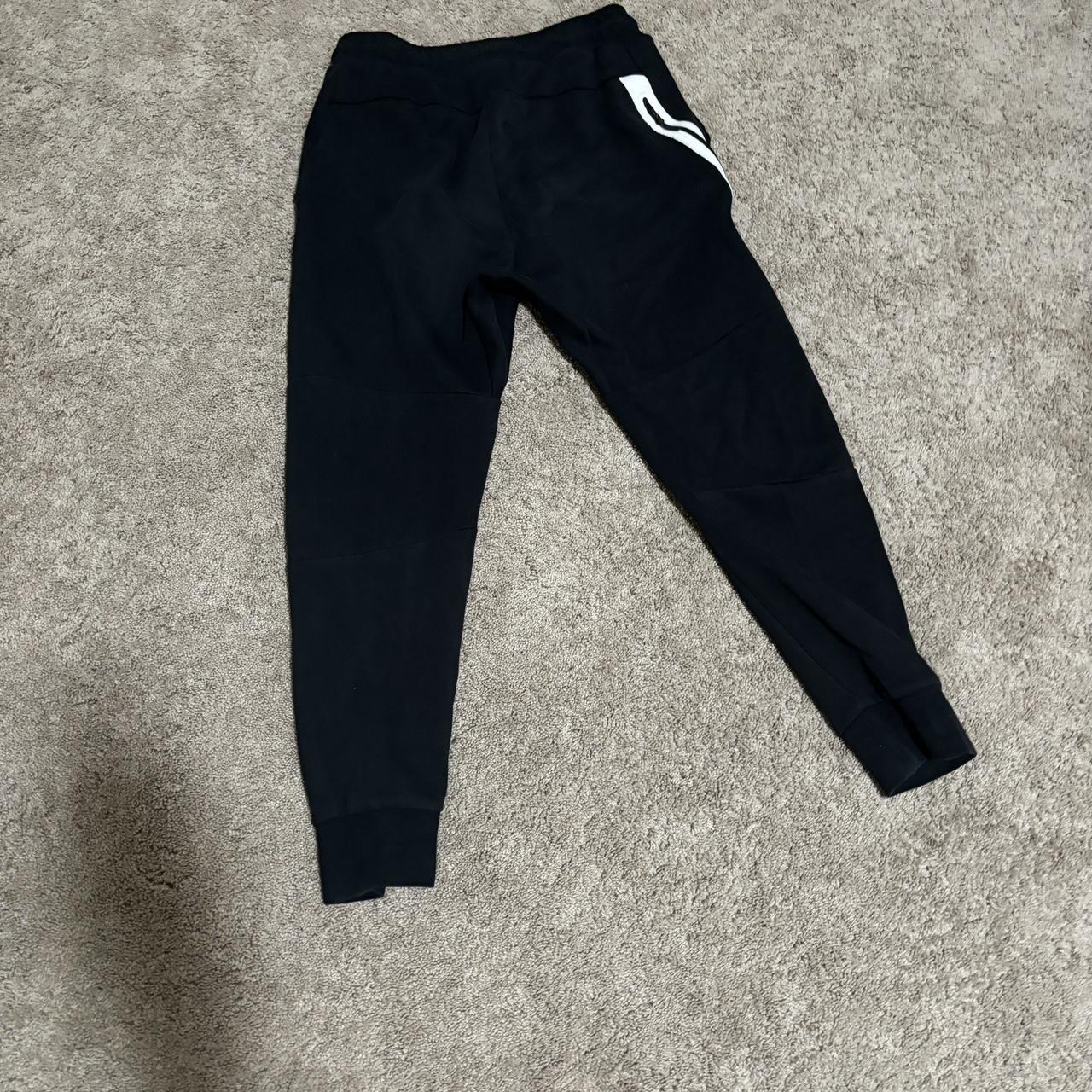 Black nike tech pants size xl in kids! fits like an... - Depop