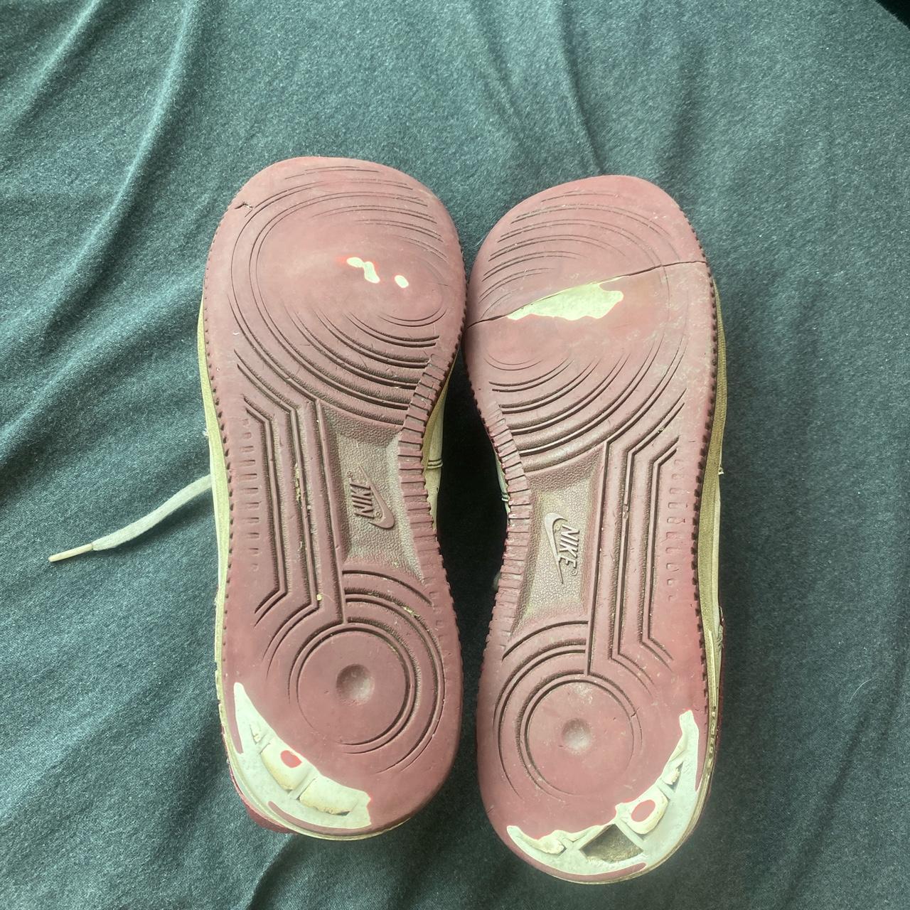 burgundy and white air force 1