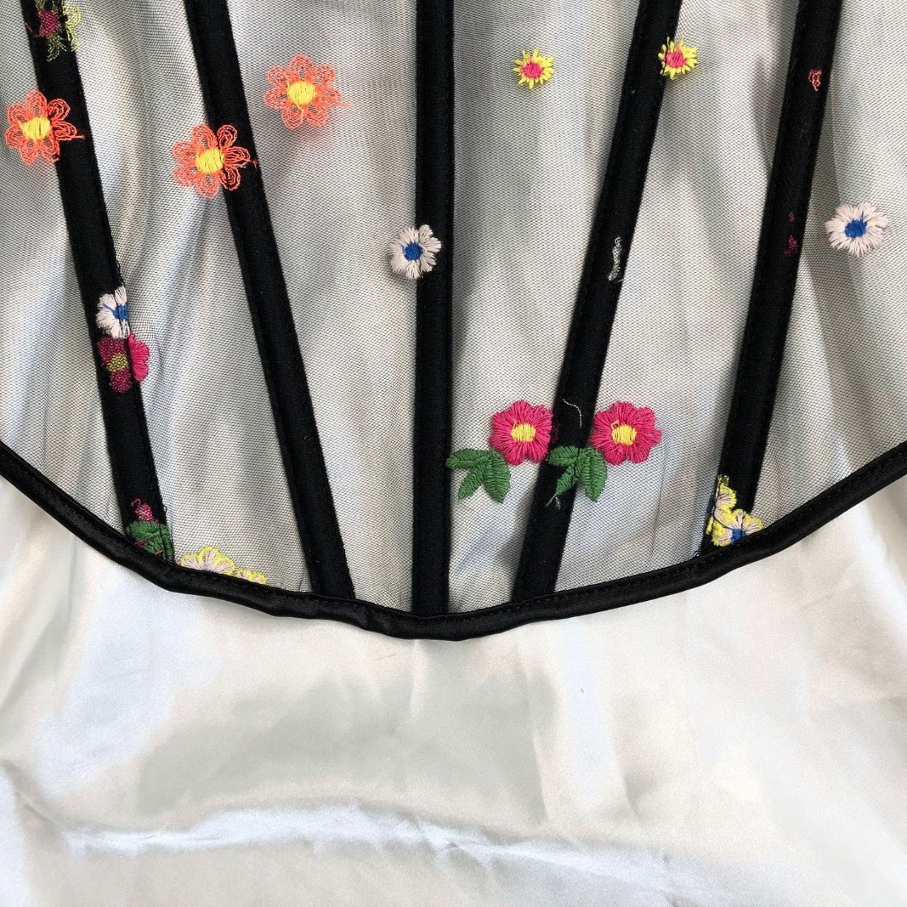 Flower Embroidery Corset Belt/ 25cm Mesh Underbust... Depop