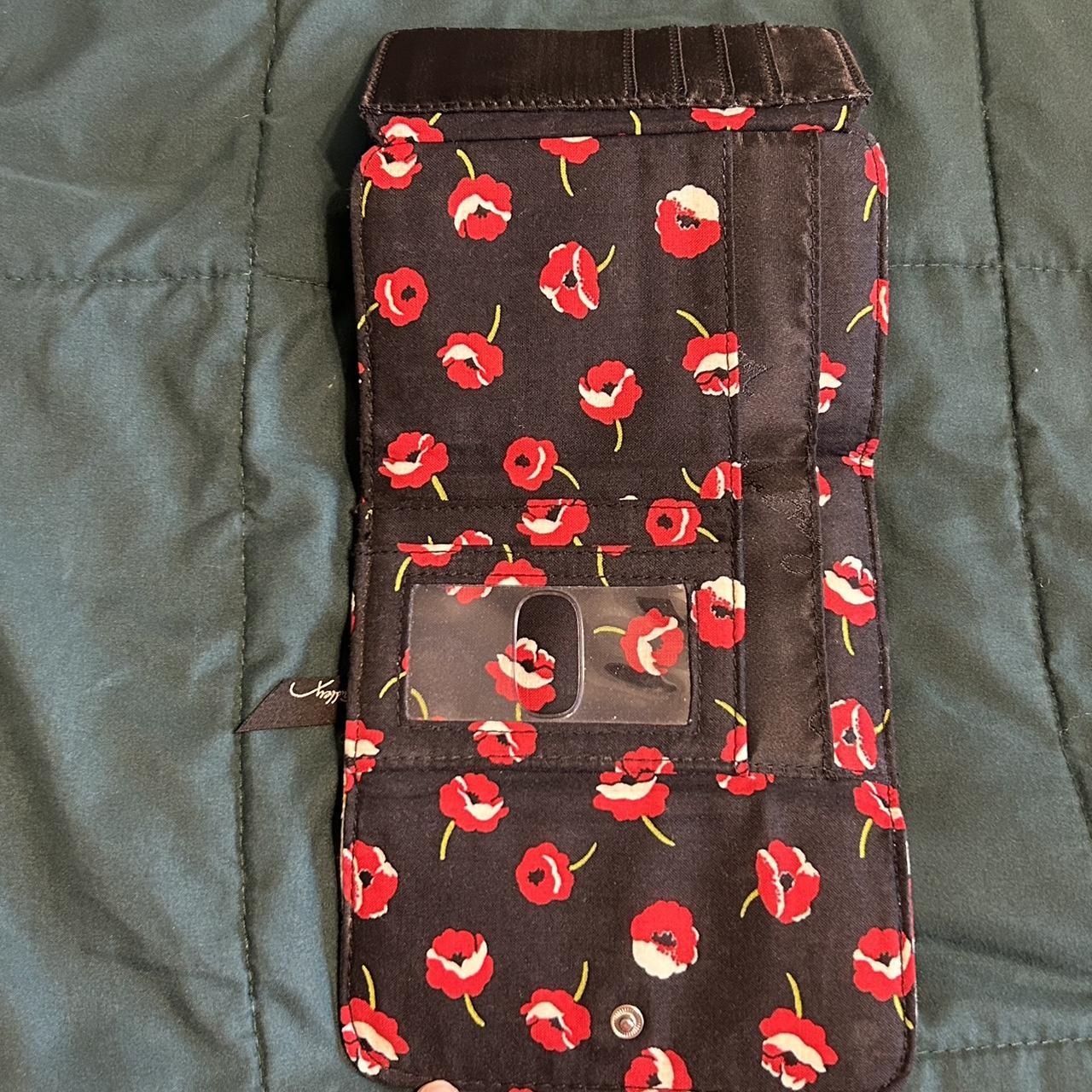 Vera Bradley wallet 💳 in great condition! no stains... Depop