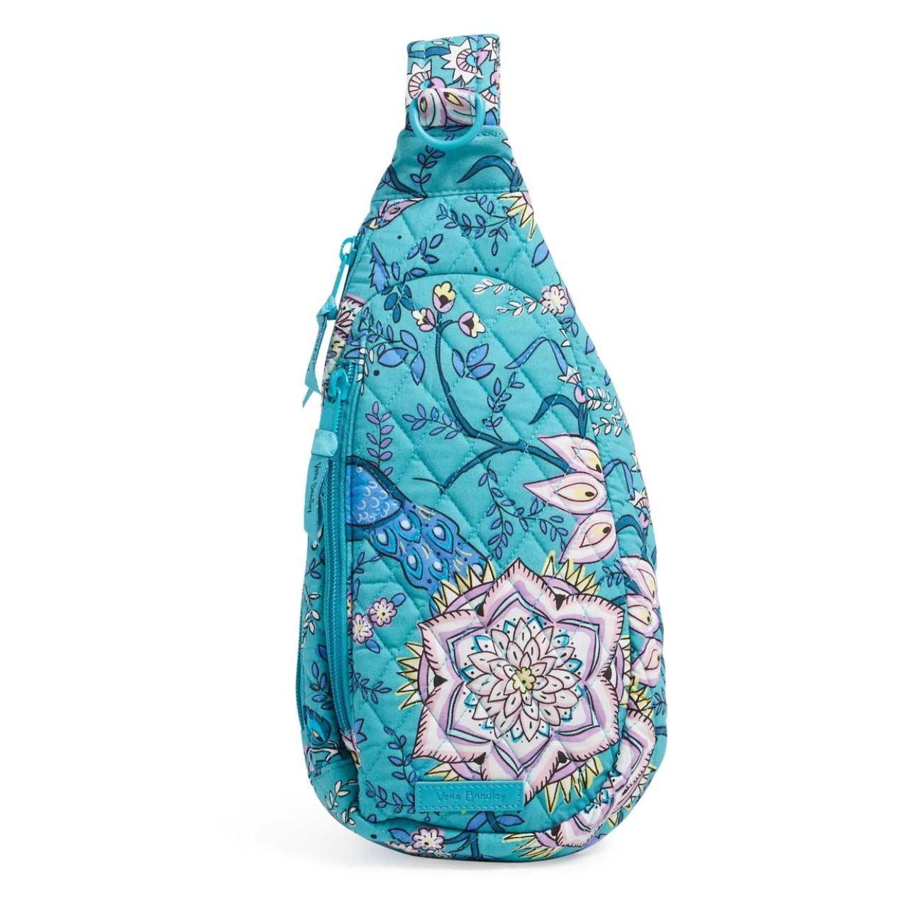 Vera Bradley Essential Compact good Sling