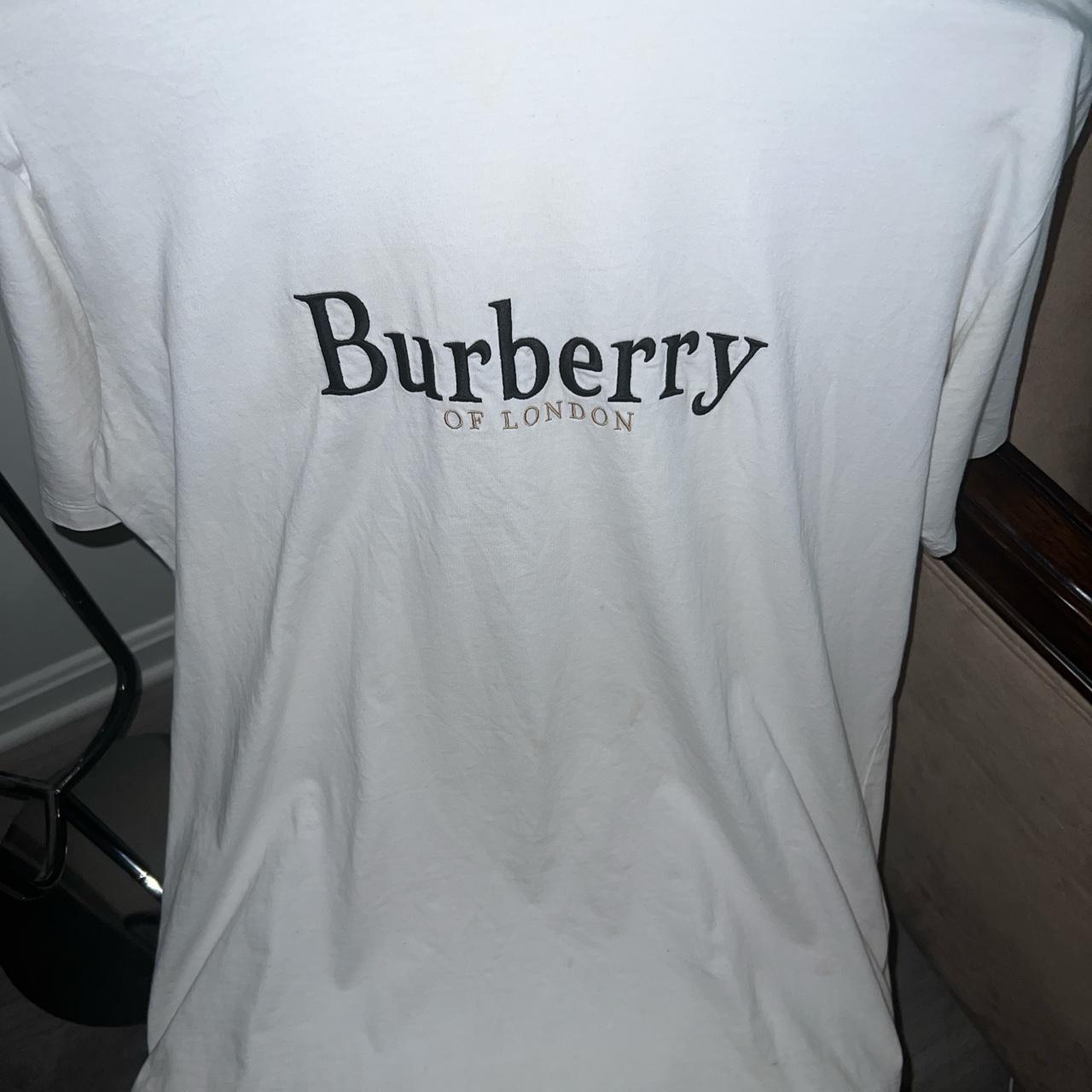 100% authentic Burberry tshirt New with tag Unisex - Depop