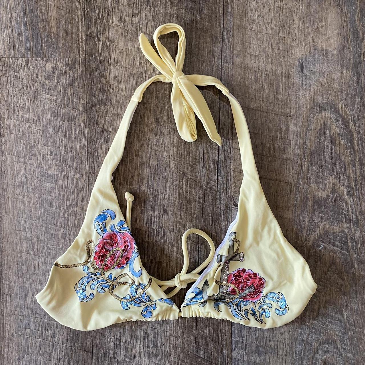2005 Yellow Cream Bikini Top ♡cute yellow/banana... Depop