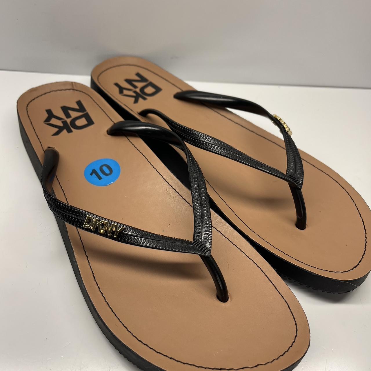 Dkny madi hot sale flip flops