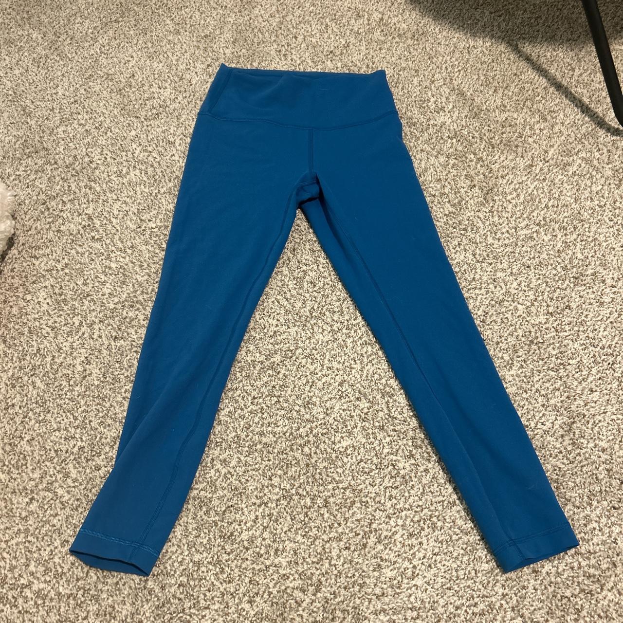 size 6 blue lululemon leggings 25 inch - Depop