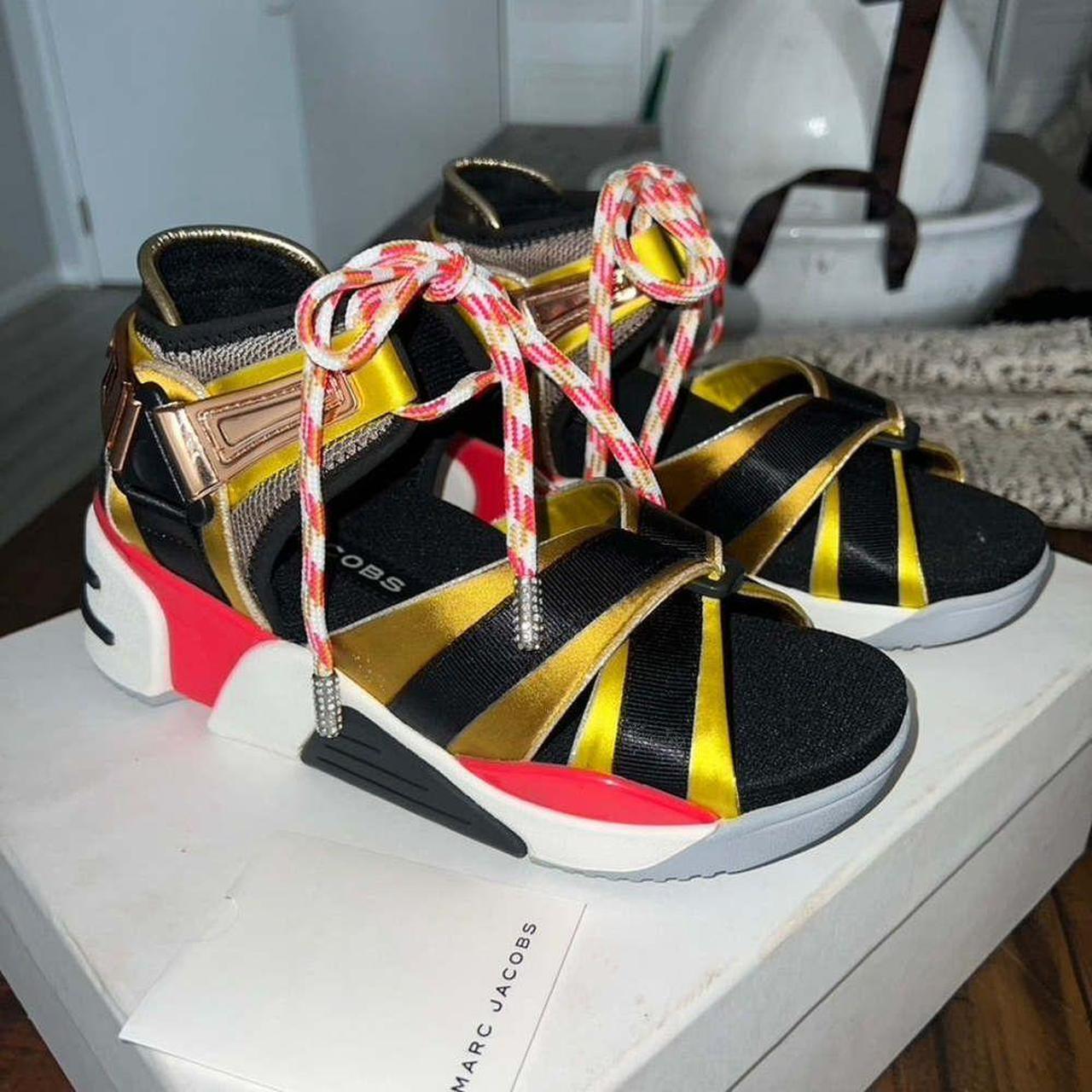 Marc jacobs discount yellow sandals