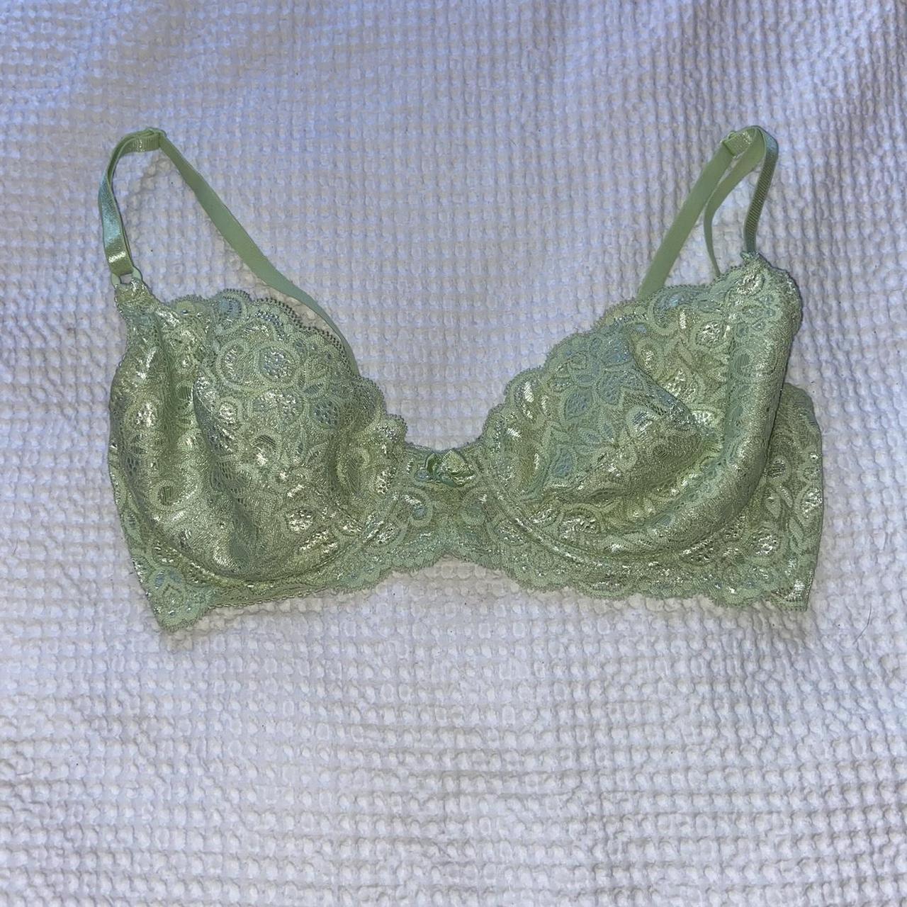 Insane vintage bra ✨ Size 70D/75C/80B (US size - Depop