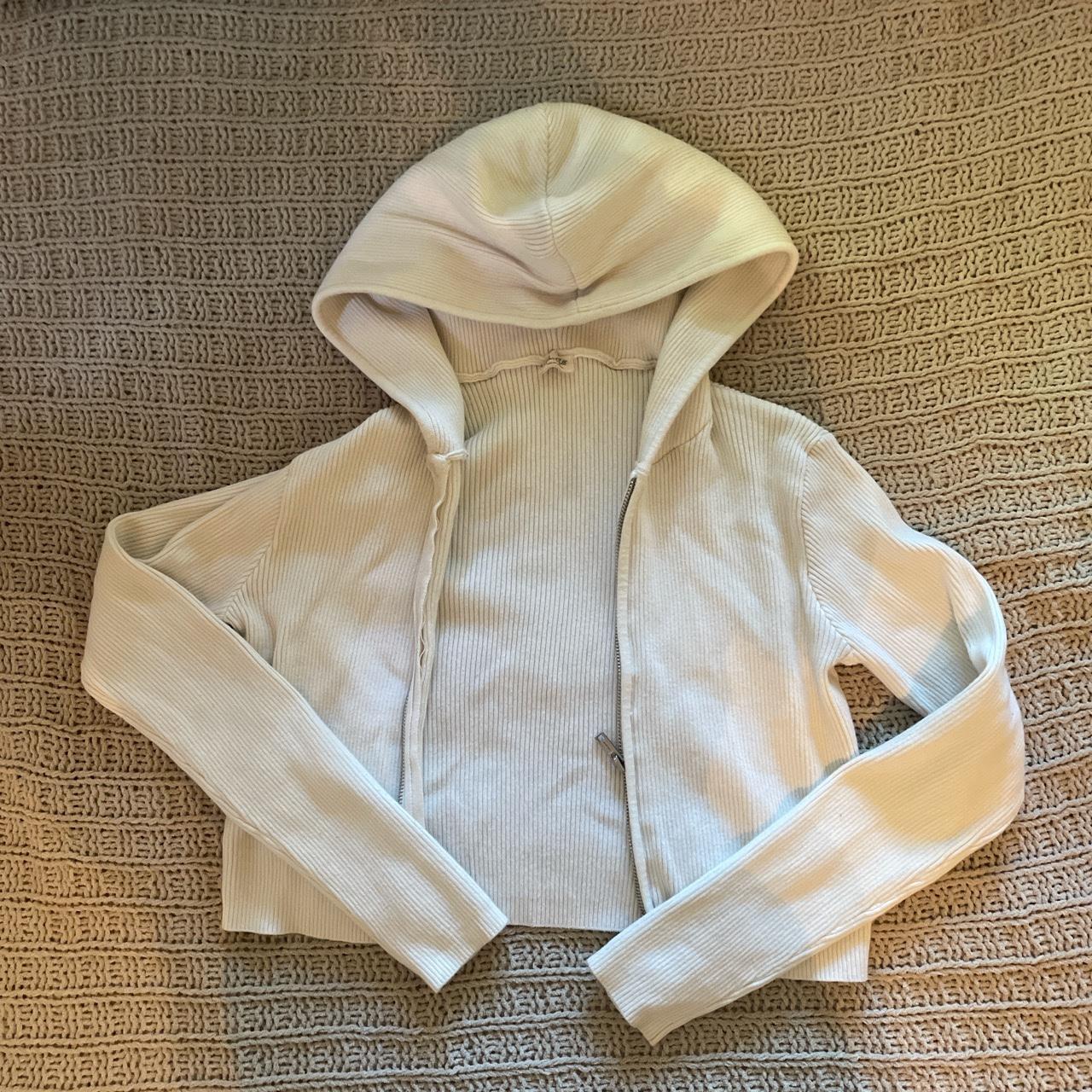 White brandy Melville zip up, fits SZ. S 🤍 Depop